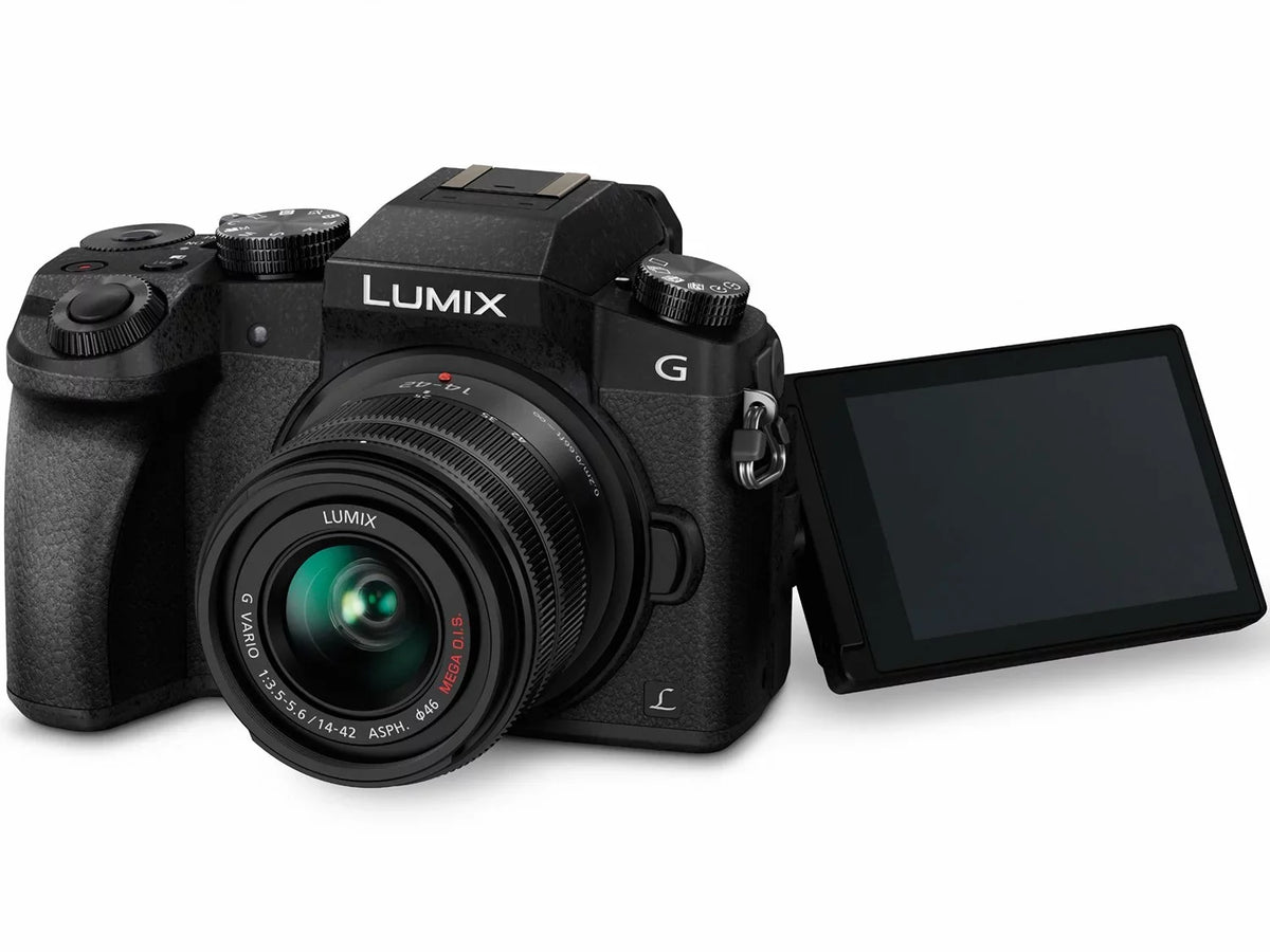 4K Digital Mirrorless Camera Dual Lens Bundle -